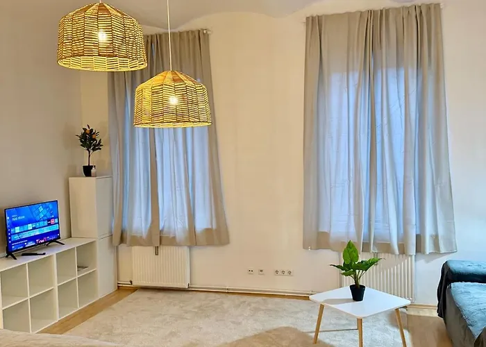 Marion Klagenfurt * קלגנפורט